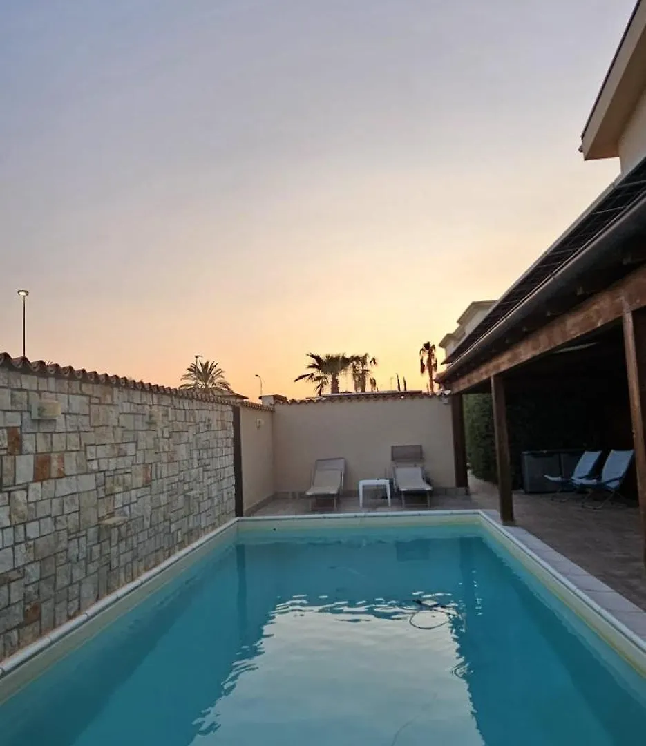 B&B A Due Passi Dal Sole Porto Empedocle Italien