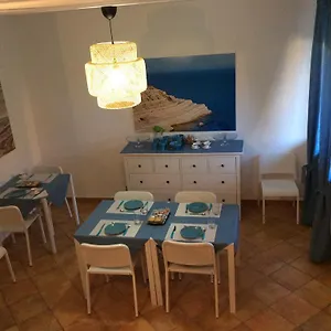 2* Pensión In 